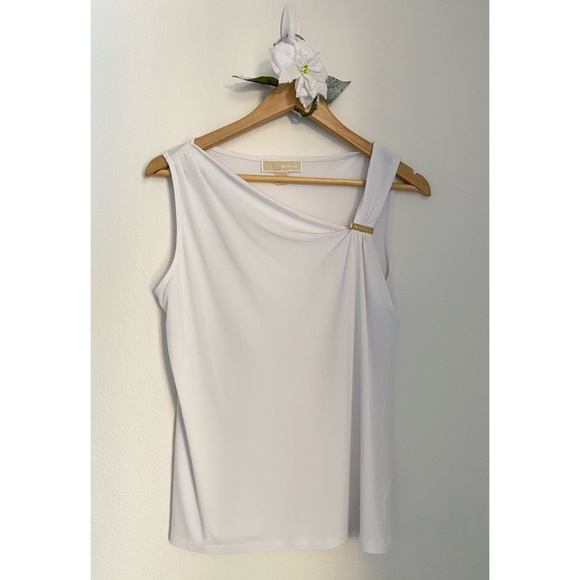 Michael Kors Tops - SOLD   Micheal Kors White & Gold Sleeveless Blouse